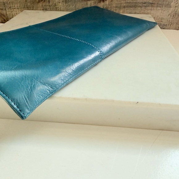 NWOT Hobo International Leather Vida Wristlet Wallet